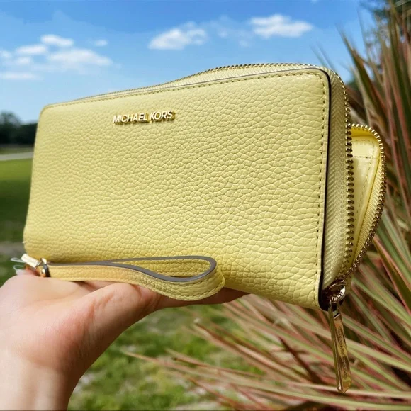 Michael Kors Jet Set Continental Large Wristlet Pebbled Leather Buttercup Yellow - Picture 5 of 5